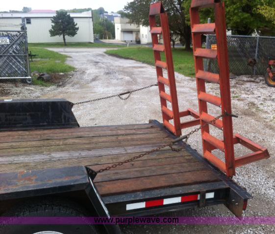 image for item D4742 1998 Towmaster C-10 trailer