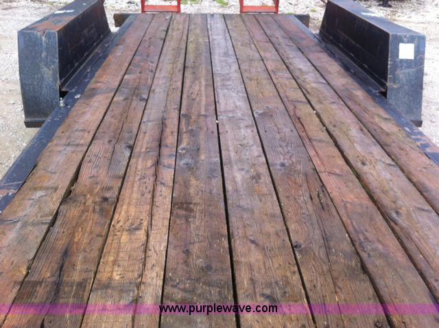 image for item D4742 1998 Towmaster C-10 trailer