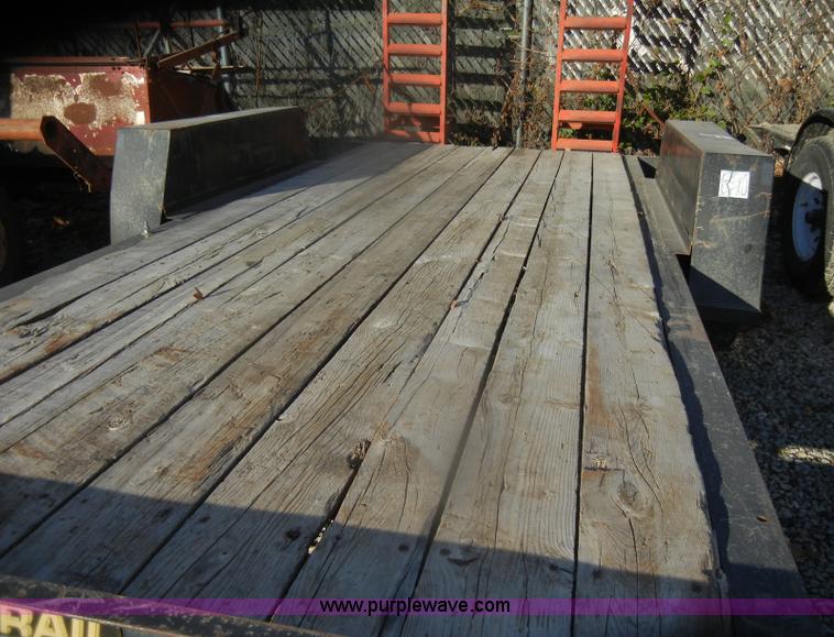 image for item D4742 1998 Towmaster C-10 trailer