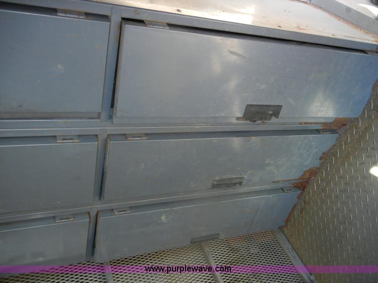 image for item D4744 2000 Freightliner MT45 step van