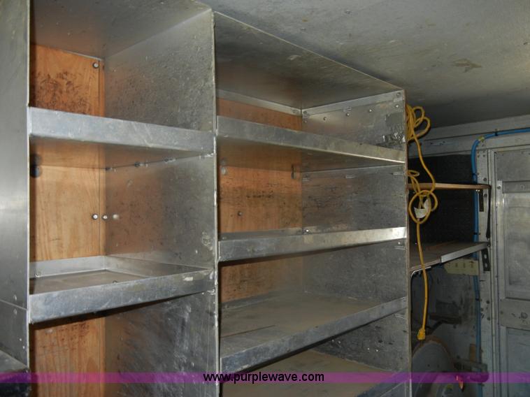 image for item D4744 2000 Freightliner MT45 step van