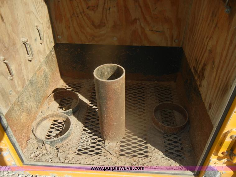 image for item D4744 2000 Freightliner MT45 step van