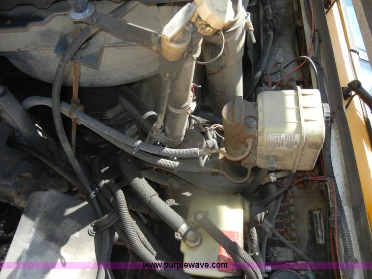 image for item D4744 2000 Freightliner MT45 step van