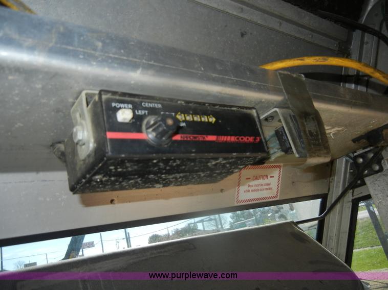 image for item D4744 2000 Freightliner MT45 step van