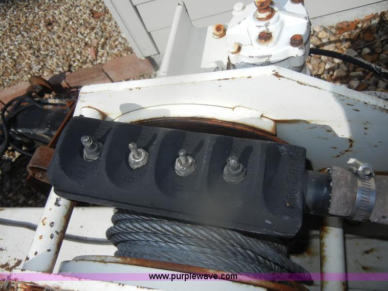 image for item D4749 Autocrane 8005H