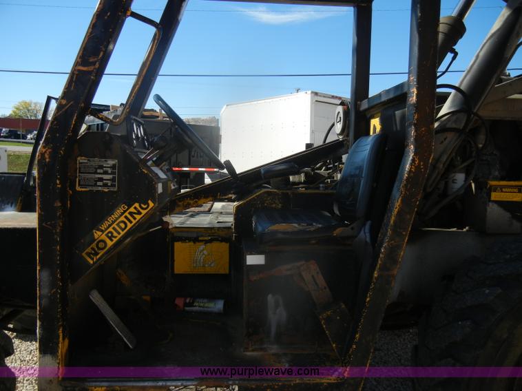 image for item D4751 Pettibone B66D telehandler