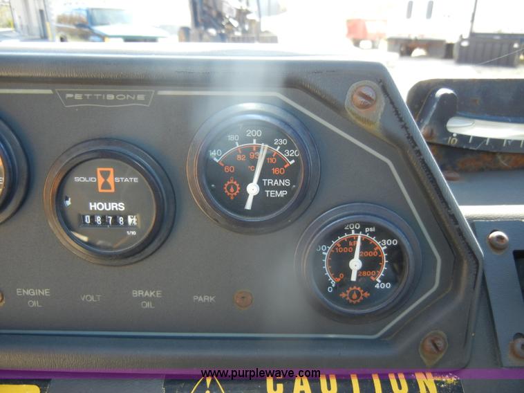 image for item D4751 Pettibone B66D telehandler