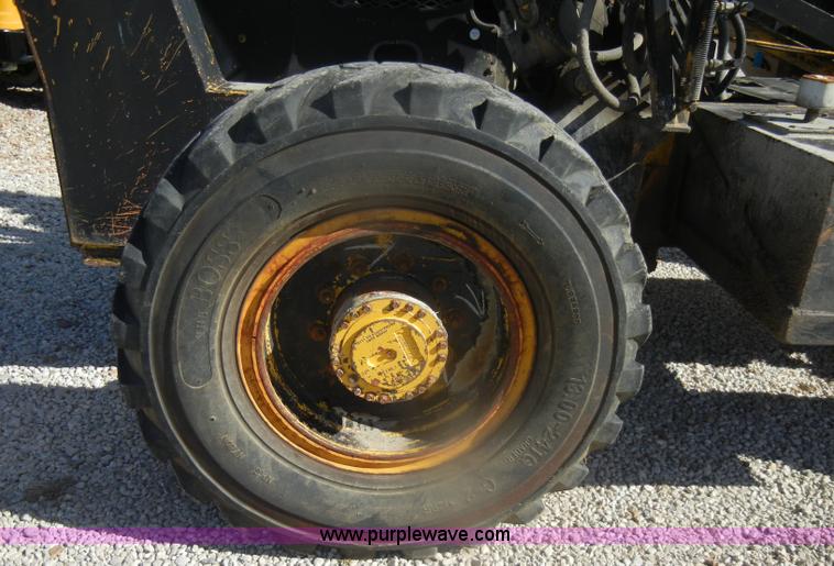 image for item D4751 Pettibone B66D telehandler