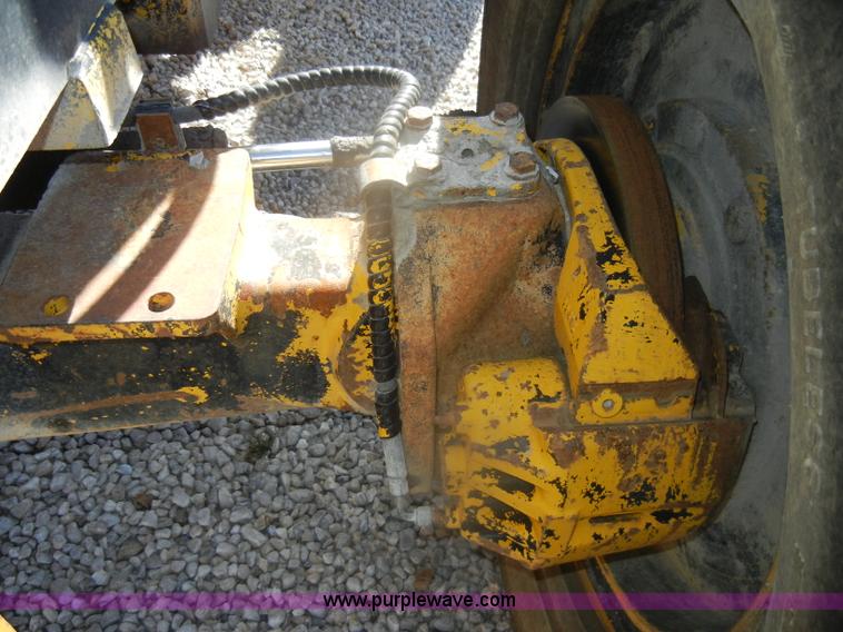 image for item D4751 Pettibone B66D telehandler