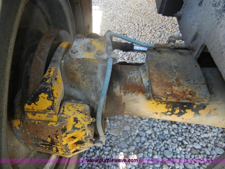 image for item D4751 Pettibone B66D telehandler