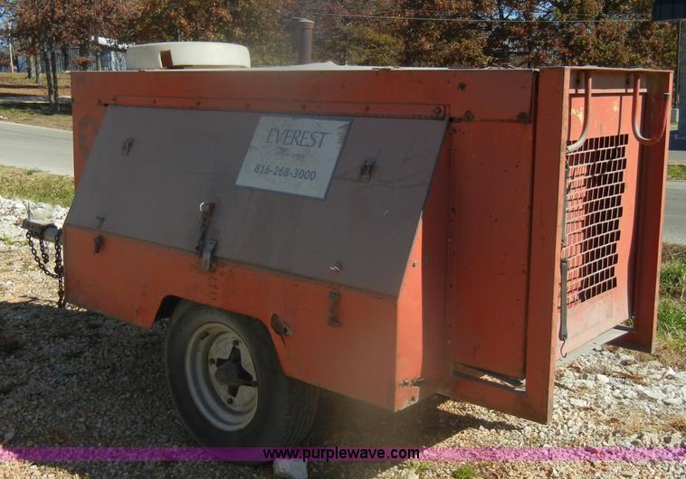 image for item D4752 1986 Sullivan air compressor