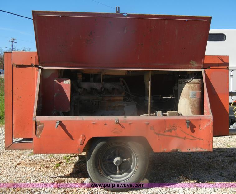 image for item D4752 1986 Sullivan air compressor