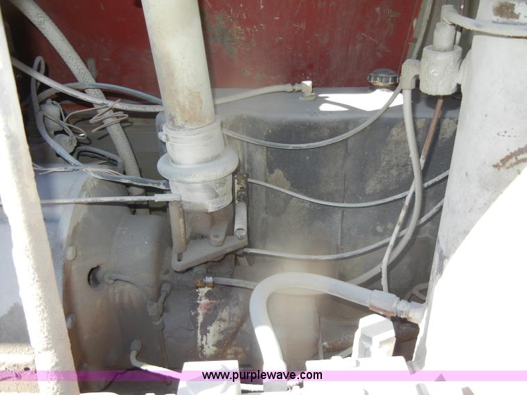 image for item D4752 1986 Sullivan air compressor