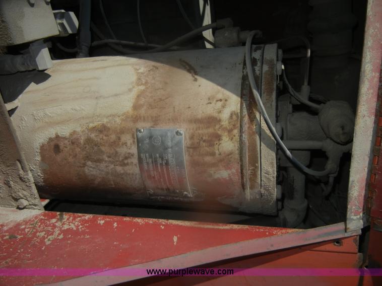 image for item D4752 1986 Sullivan air compressor