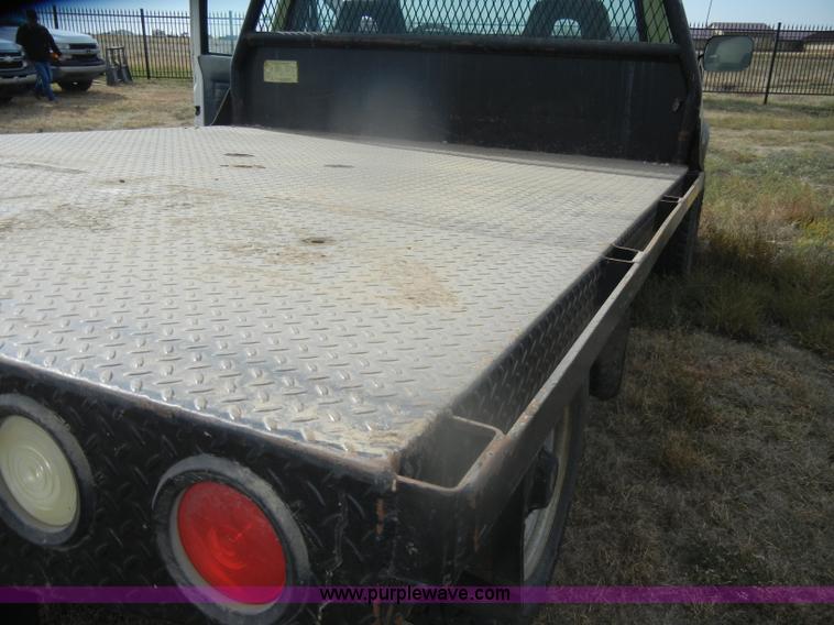 image for item D4831 1992 Chevrolet Cheyenne K2500 flatbed pickup truck