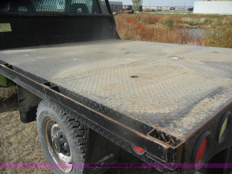 image for item D4831 1992 Chevrolet Cheyenne K2500 flatbed pickup truck