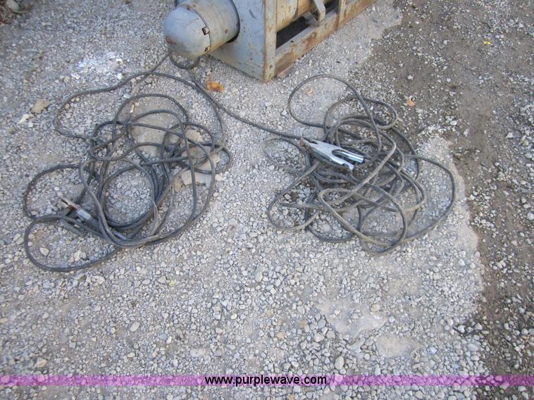 image for item D5726 Lincoln SD-200 arc welder