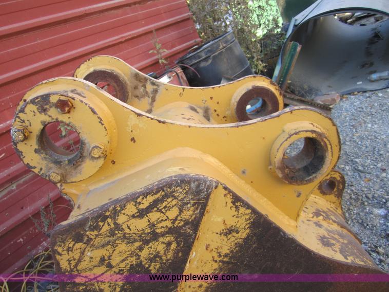 image for item D5727 Caterpillar 315L 30" excavator bucket