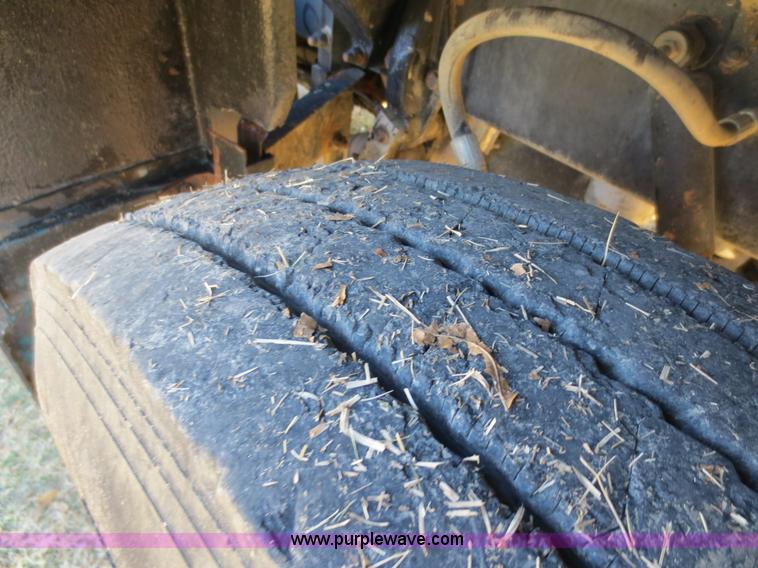 image for item D5732 1994 Perterbilt 375 dump truck