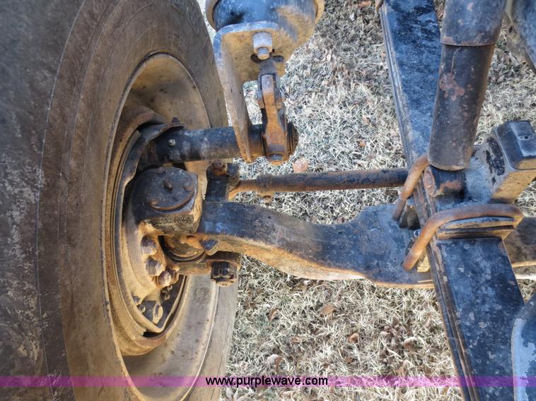 image for item D5732 1994 Perterbilt 375 dump truck