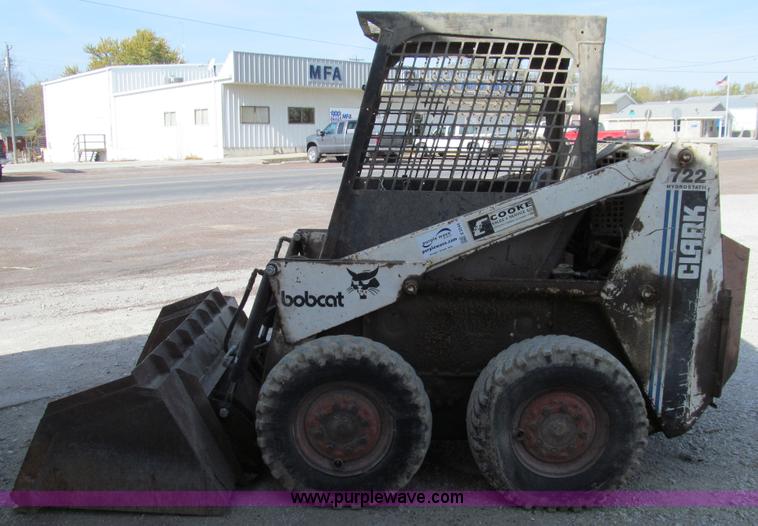 image for item E3544 1978 Clark Bobcat 722 skid steer