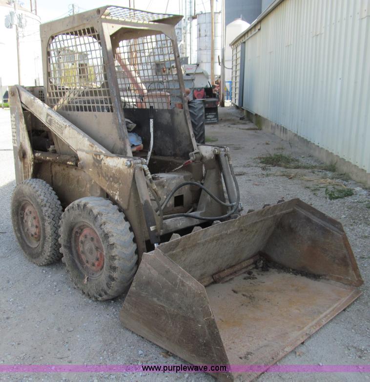 image for item E3544 1978 Clark Bobcat 722 skid steer