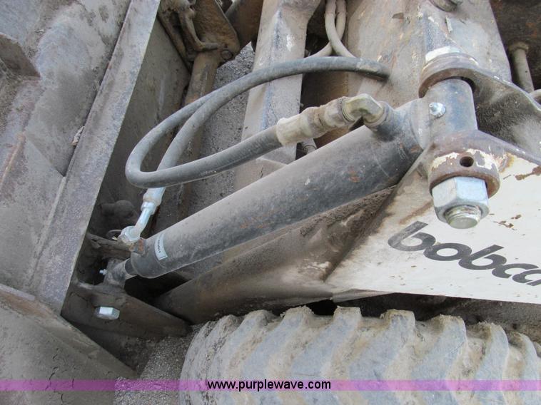 image for item E3544 1978 Clark Bobcat 722 skid steer