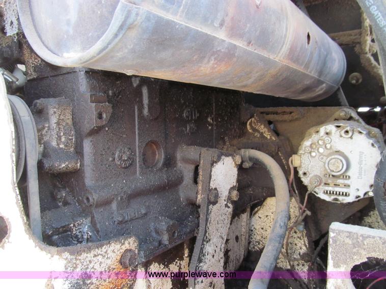 image for item E3544 1978 Clark Bobcat 722 skid steer