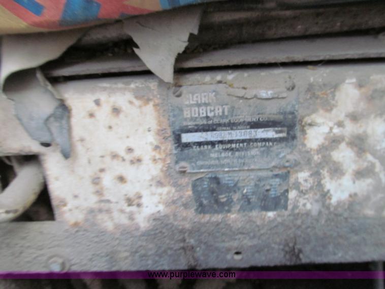 image for item E3544 1978 Clark Bobcat 722 skid steer