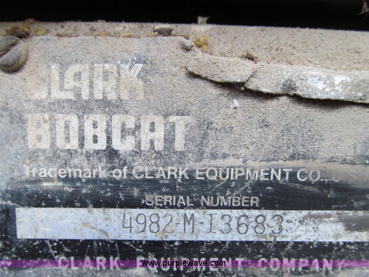 image for item E3544 1978 Clark Bobcat 722 skid steer