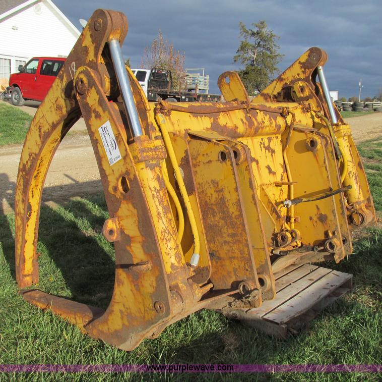 image for item E3549 Caterpillar wheel loader grapple attachment