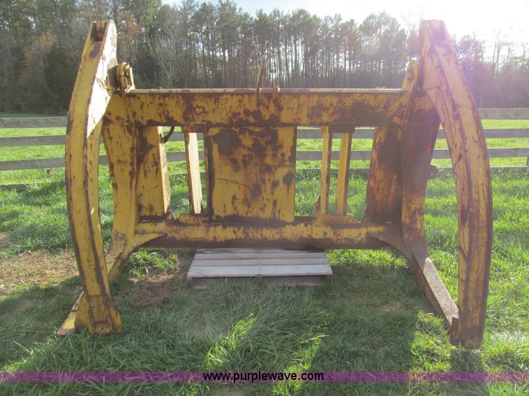 image for item E3549 Caterpillar wheel loader grapple attachment