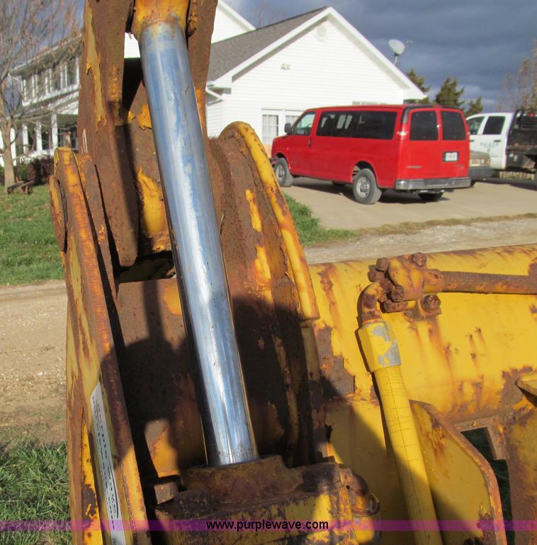 image for item E3549 Caterpillar wheel loader grapple attachment