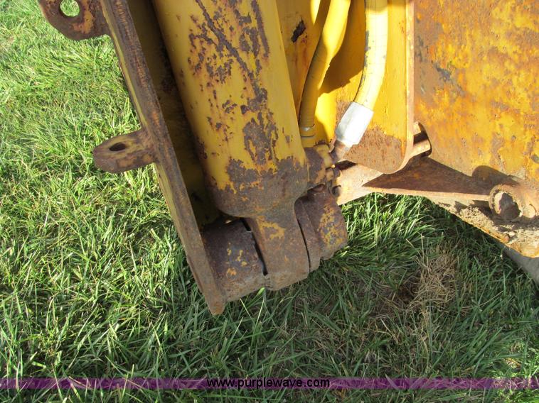 image for item E3549 Caterpillar wheel loader grapple attachment