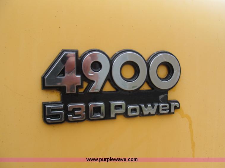 image for item E5640 1999 International 4900 dump truck