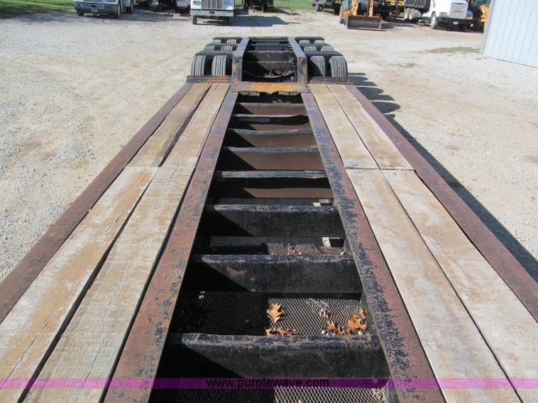 image for item E5686 1994 Katyn 50' triple axle lowboy trailer