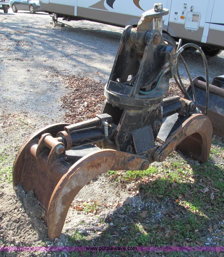 image for item E5707 24" hood butt type grapple