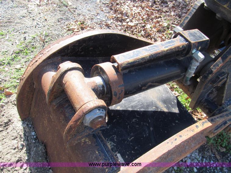 image for item E5707 24" hood butt type grapple