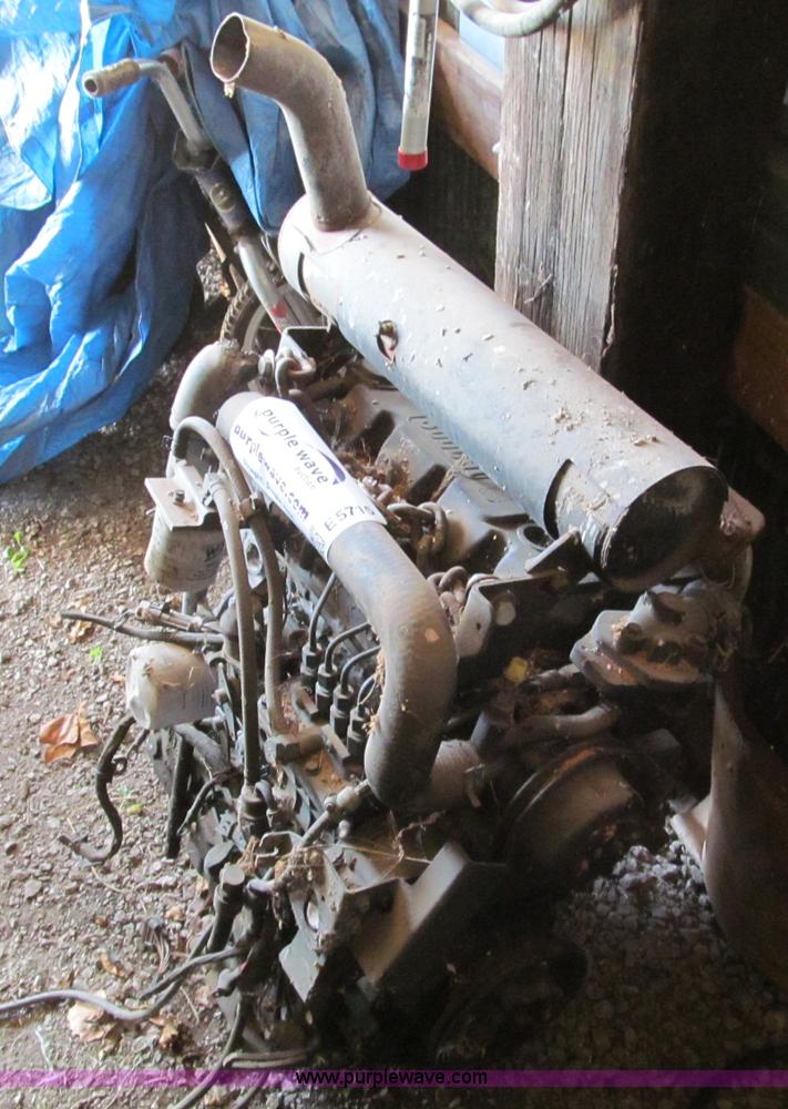 image for item E5715 2005 Bobcat T300 diesel engine