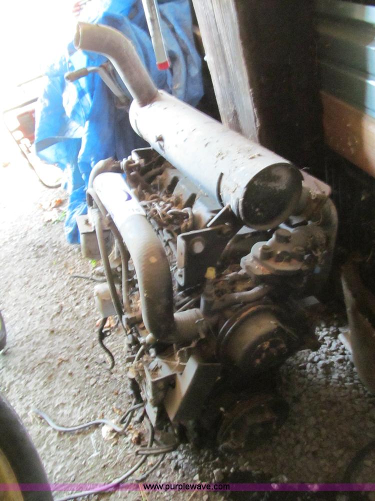 image for item E5715 2005 Bobcat T300 diesel engine