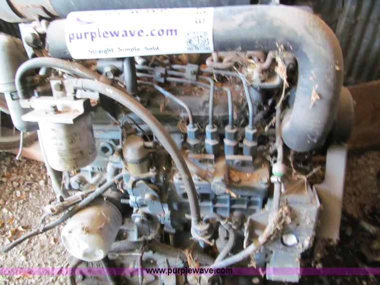 image for item E5715 2005 Bobcat T300 diesel engine