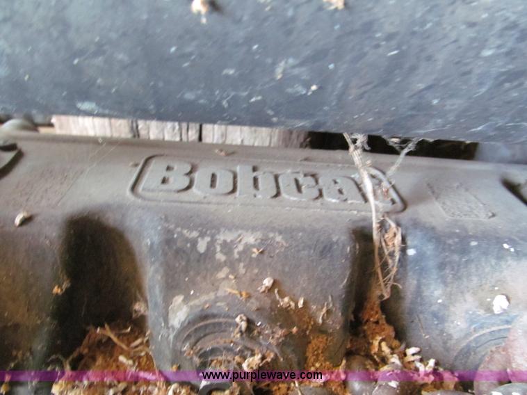 image for item E5715 2005 Bobcat T300 diesel engine