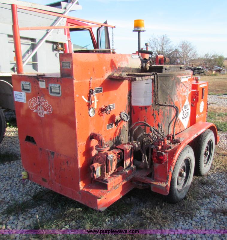 image for item E8157 2000 Craft Co EZ-Pour 200D crack seal machine