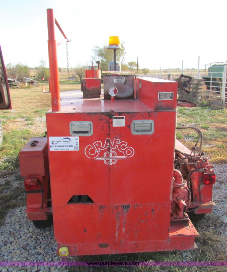 image for item E8157 2000 Craft Co EZ-Pour 200D crack seal machine