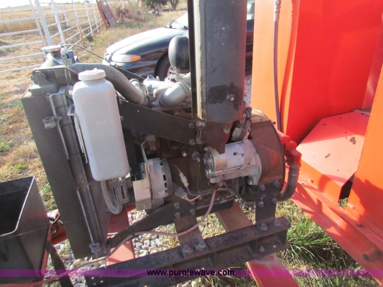 image for item E8157 2000 Craft Co EZ-Pour 200D crack seal machine