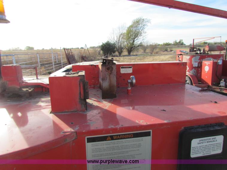 image for item E8157 2000 Craft Co EZ-Pour 200D crack seal machine