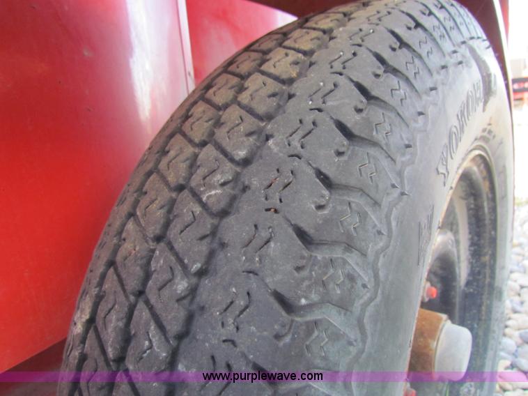 image for item E8157 2000 Craft Co EZ-Pour 200D crack seal machine