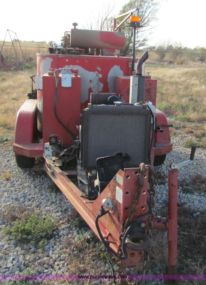 image for item E8158 1997 Craft Co E-Z Pour 200D crack seal machine