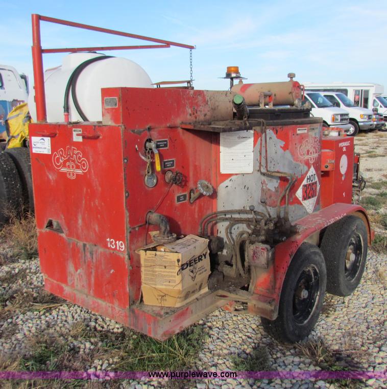 image for item E8158 1997 Craft Co E-Z Pour 200D crack seal machine