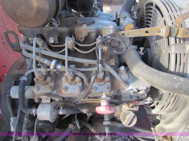 image for item E8158 1997 Craft Co E-Z Pour 200D crack seal machine